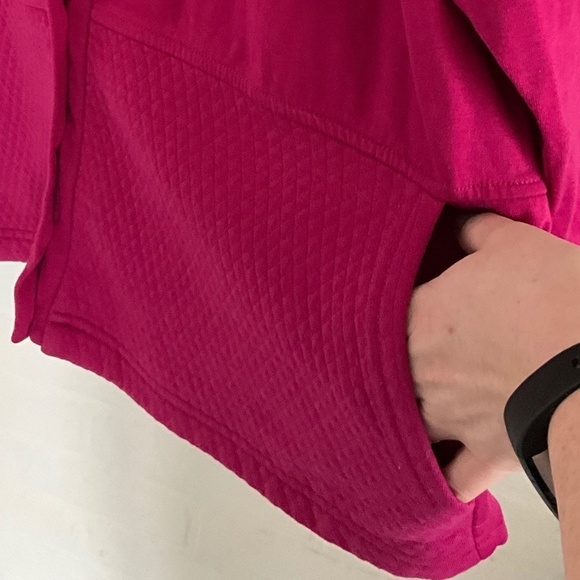 Vintage Pink Cardigan 1980 Quilted Fuschia 4 Buttons Relaxed fit with pockets !! - Picture 2 of 8